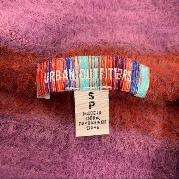 Women’s Urban Outfitters red purple print fuzzy fitted mini skirt - Picture 5 of 7